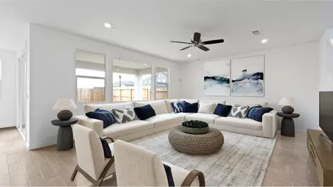 Living - 2212 N Argyle Ave, Clovis, CA 93619 photo 1 of 1