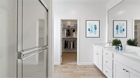 Bath - 2212 N Argyle Ave, Clovis, CA 93619 photo 3 of 3