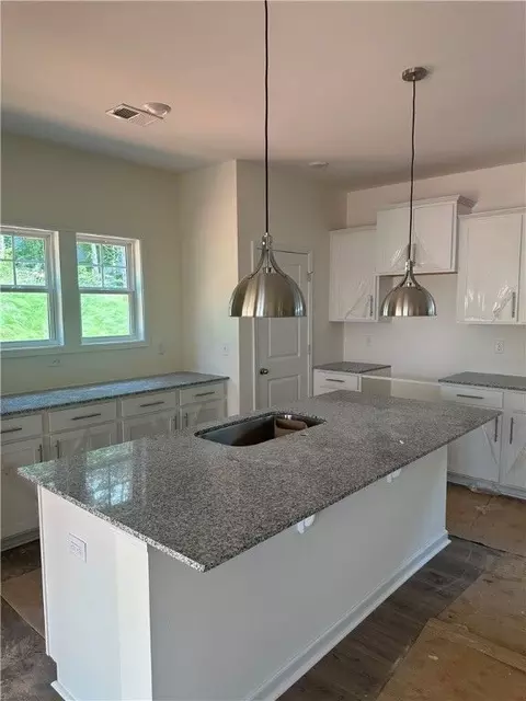 212 Brown Cir, Easley, SC 29642 photo 11