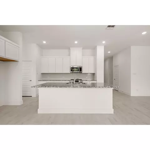 Kitchen - 117 Saddleback Dr, Boyd, TX 76023 photo 5 of 5