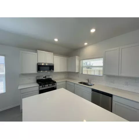 Kitchen - 603 Sormonne Loop, Kyle, TX 78640 photo 1 of 1