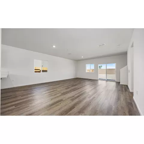 1414 W Clara Ave, Fowler, CA 93625 photo 15