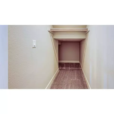 1684 N Greenfield Ave, Clovis, CA 93619 photo 23