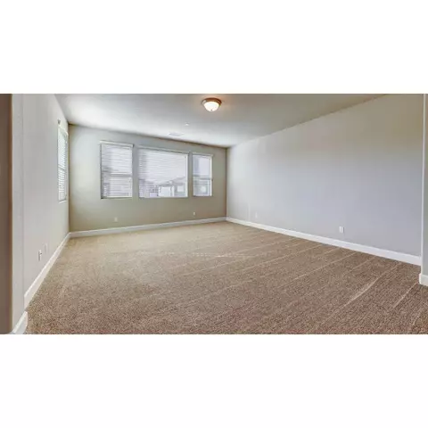 1684 N Greenfield Ave, Clovis, CA 93619 photo 13
