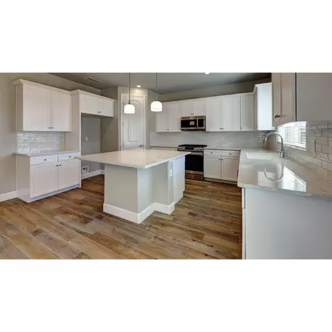 1684 N Greenfield Ave, Clovis, CA 93619 photo 5