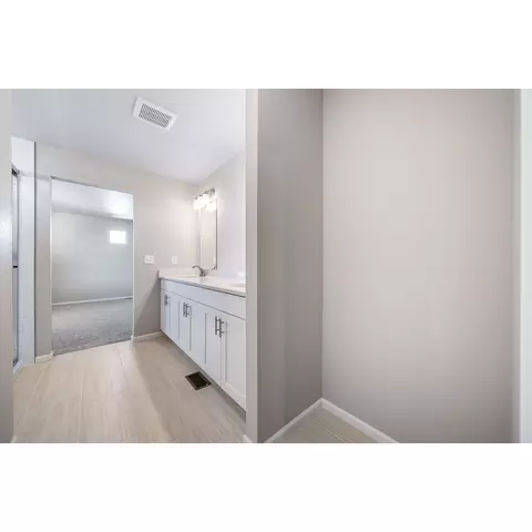 22252 E 38th Pl, Aurora, CO 80019 photo 16