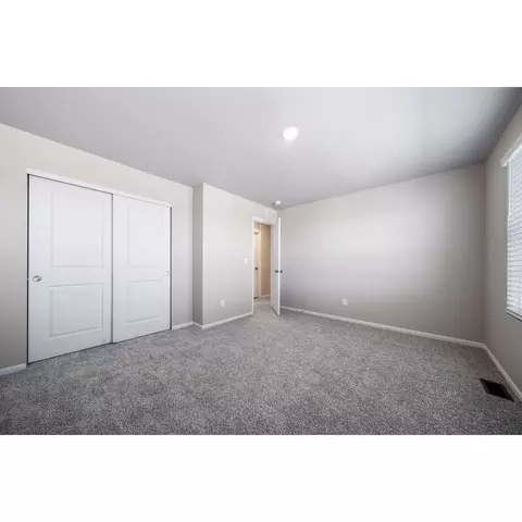 22252 E 38th Pl, Aurora, CO 80019 photo 12