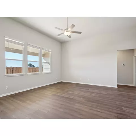 117 Marfa Dr, Kyle, TX 78640 photo 6