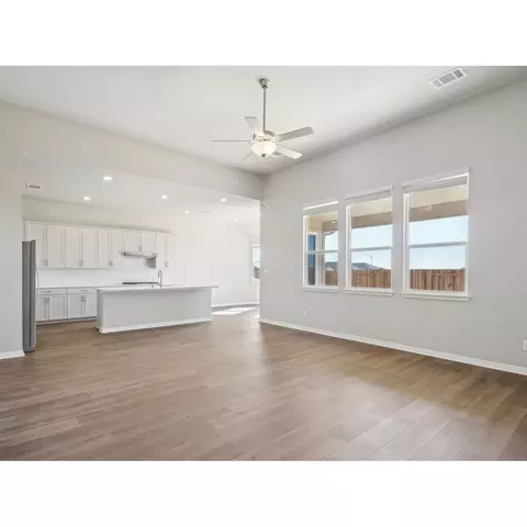 117 Marfa Dr, Kyle, TX 78640 photo 5