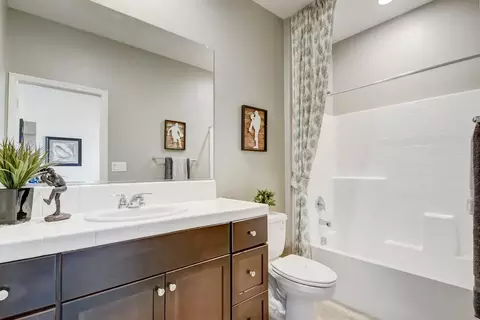 Bath - 1421 W Clara Ave, Fowler, CA 93625 photo 4 of 4