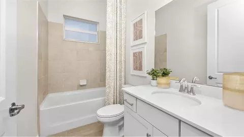 Bath - 13132 Tulum Loop, Venice, FL 34293 photo 2 of 3