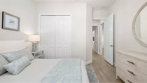 Bedroom - 13132 Tulum Loop, Venice, FL 34293 photo 4 of 6