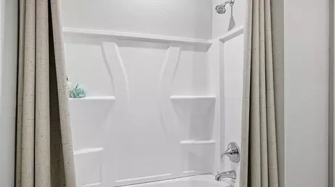 Bath - 334 Superior Blvd, Saint Augustine, FL 32092 photo 4 of 4