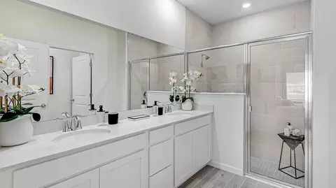 Bath - 334 Superior Blvd, Saint Augustine, FL 32092 photo 2 of 4