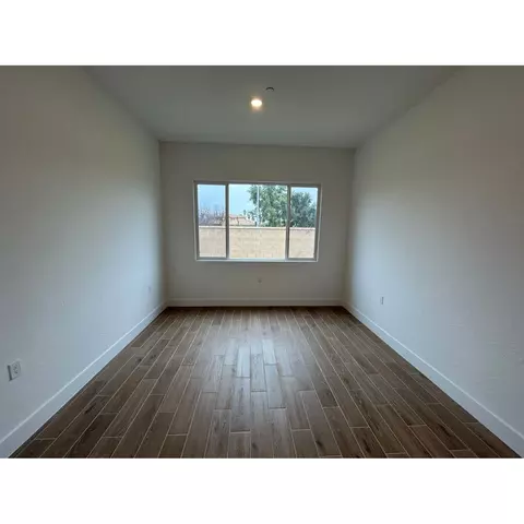 2259 N Duke Ave, Clovis, CA 93619 photo 4