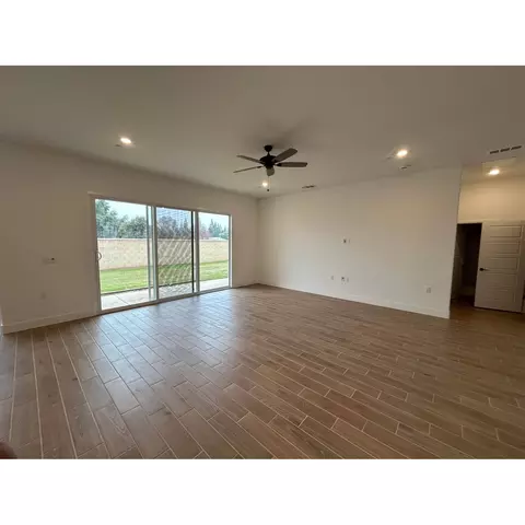 2259 N Duke Ave, Clovis, CA 93619 photo 3