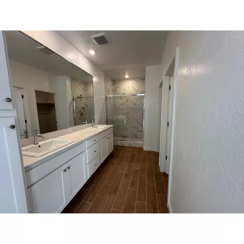 1258 Fruitwood Ave, Clovis, CA 93619 photo 6
