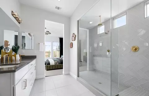 Bath - 3419 Starburst St, Manteca, CA 95337 photo 1 of 1
