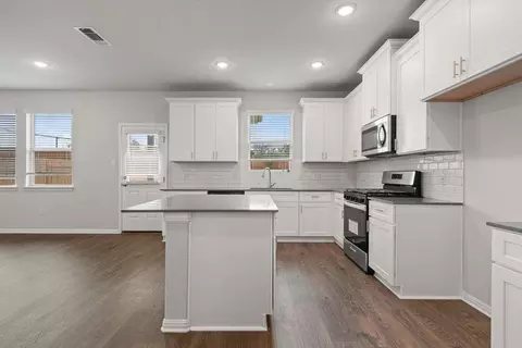 572 Backstays Loop, Kyle, TX 78640 photo 8