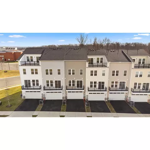 23085 Copper Tree Ter, Ashburn, VA 20148 photo 7