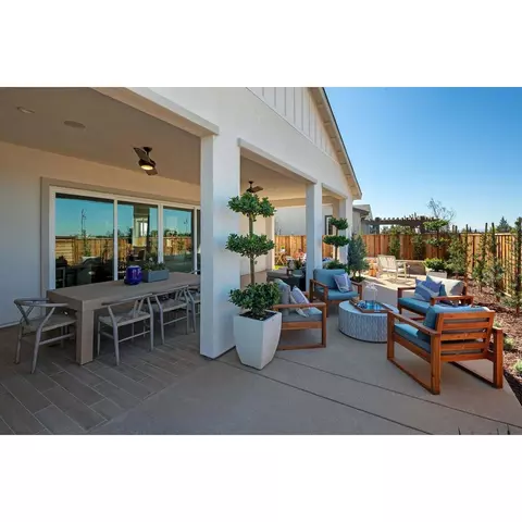 746 Conrad St, Manteca, CA 95336 photo 1