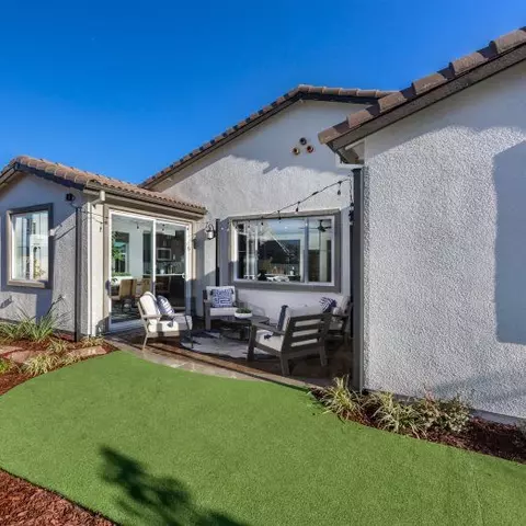 Exterior - 5413 Kusnick Ave, Tracy, CA 95377 photo 4 of 4