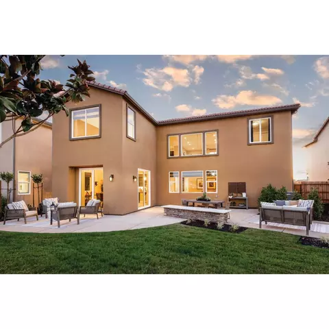 Exterior - 815 Huckleberry Rd S, Madera, CA 93636 photo 3 of 5