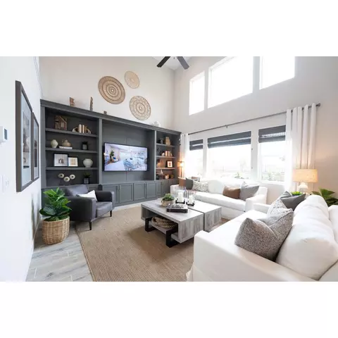 Living - 815 Huckleberry Rd S, Madera, CA 93636 photo 1 of 3