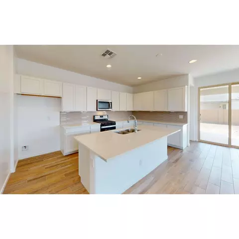 12355 W Levi Dr, Avondale, AZ 85323 photo 8
