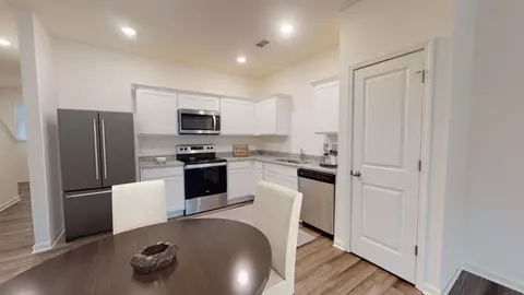 2016 Trailside Dr, Durham, NC 27704 photo 6