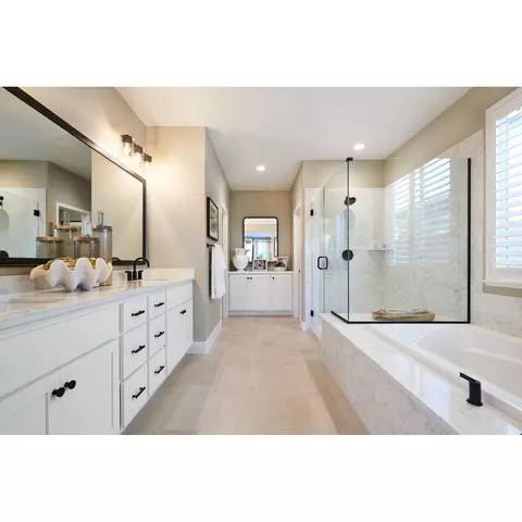 Bath - 92 Bodega Dr, Lodi, CA 95240 photo 1 of 3