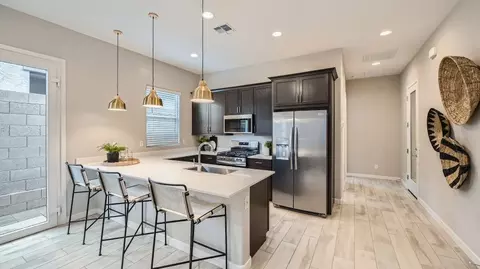 Kitchen - 3244 W Peak View Rd, Phoenix, AZ 85083 photo 2 of 4