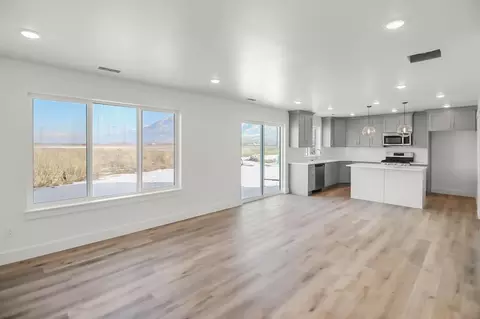 295 N Pinnacle Ave, Mapleton, UT 84664 photo 8