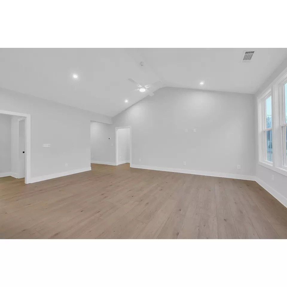 Living - Plan Sweetpea - 7531 Pinewood Dr, Chattanooga, TN 37421 photo 2 of 2