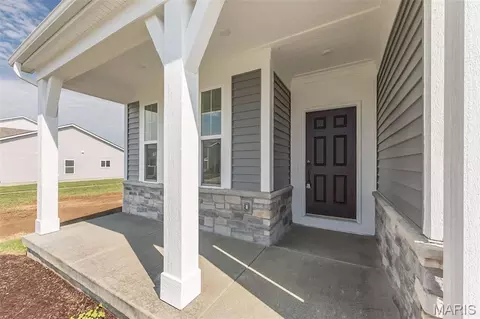 1905 Rolling River Cir, O Fallon, MO 63366 photo 5