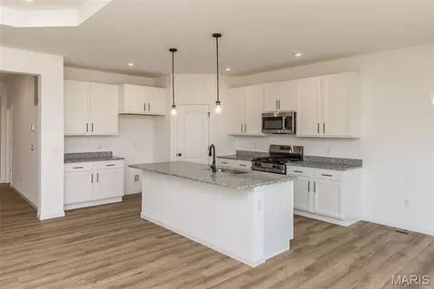 1905 Rolling River Cir, O Fallon, MO 63366 photo 14