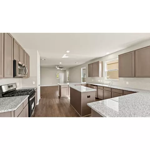 2915 August Mist Ct, Conroe, TX 77304 photo 5