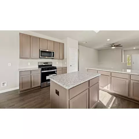 2915 August Mist Ct, Conroe, TX 77304 photo 8