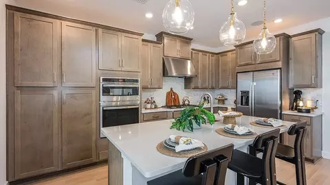 310 Grandview Dr, Saint Marys, GA 31558