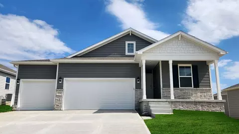 8215 N 175 St, Bennington, NE 68007