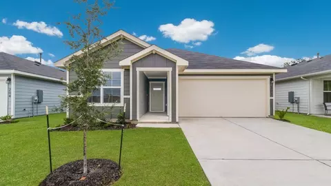 216 Puerto Plata Ave, Bastrop, TX 78602