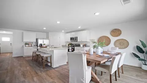 Dining - 186 Buckeye Rd, Guyton, GA 31312 photo 2 of 3