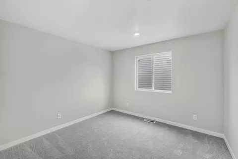 Bedroom - 3793 SW Phyllis Ave, Gresham, OR 97080 photo 5 of 23