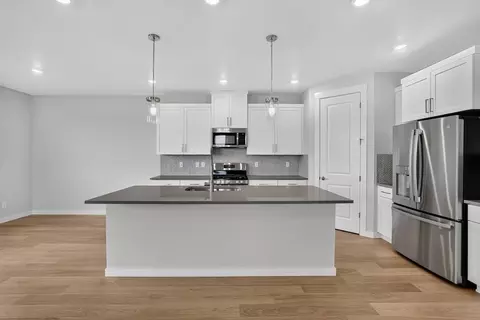 Kitchen - 3793 SW Phyllis Ave, Gresham, OR 97080 photo 1 of 9