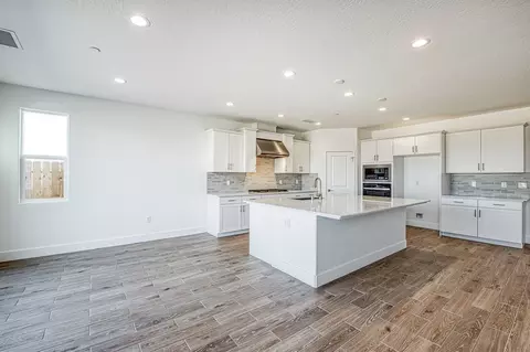 Kitchen - 1054 Talus Way S, Madera, CA 93636 photo 1 of 5