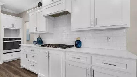 Kitchen - 5930 Greenfield St, Pace, FL 32571 photo 3 of 4