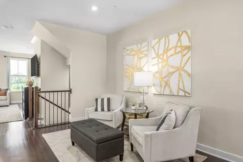 Entry Way - 2901 Waterview Ave, Baltimore, MD 21230 photo 1 of 7