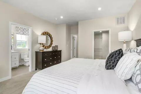 Bedroom - 2901 Waterview Ave, Baltimore, MD 21230 photo 2 of 5