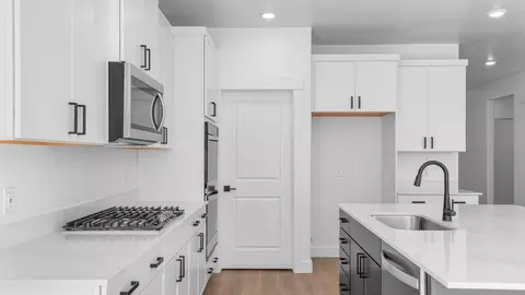 Kitchen - 1634 E 960 N #245, Salem, UT 84653 photo 2 of 8