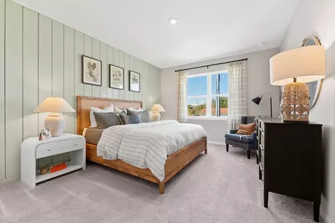 Bedroom - 1390 E Lakeview Ave, Eustis, FL 32726 photo 7 of 8